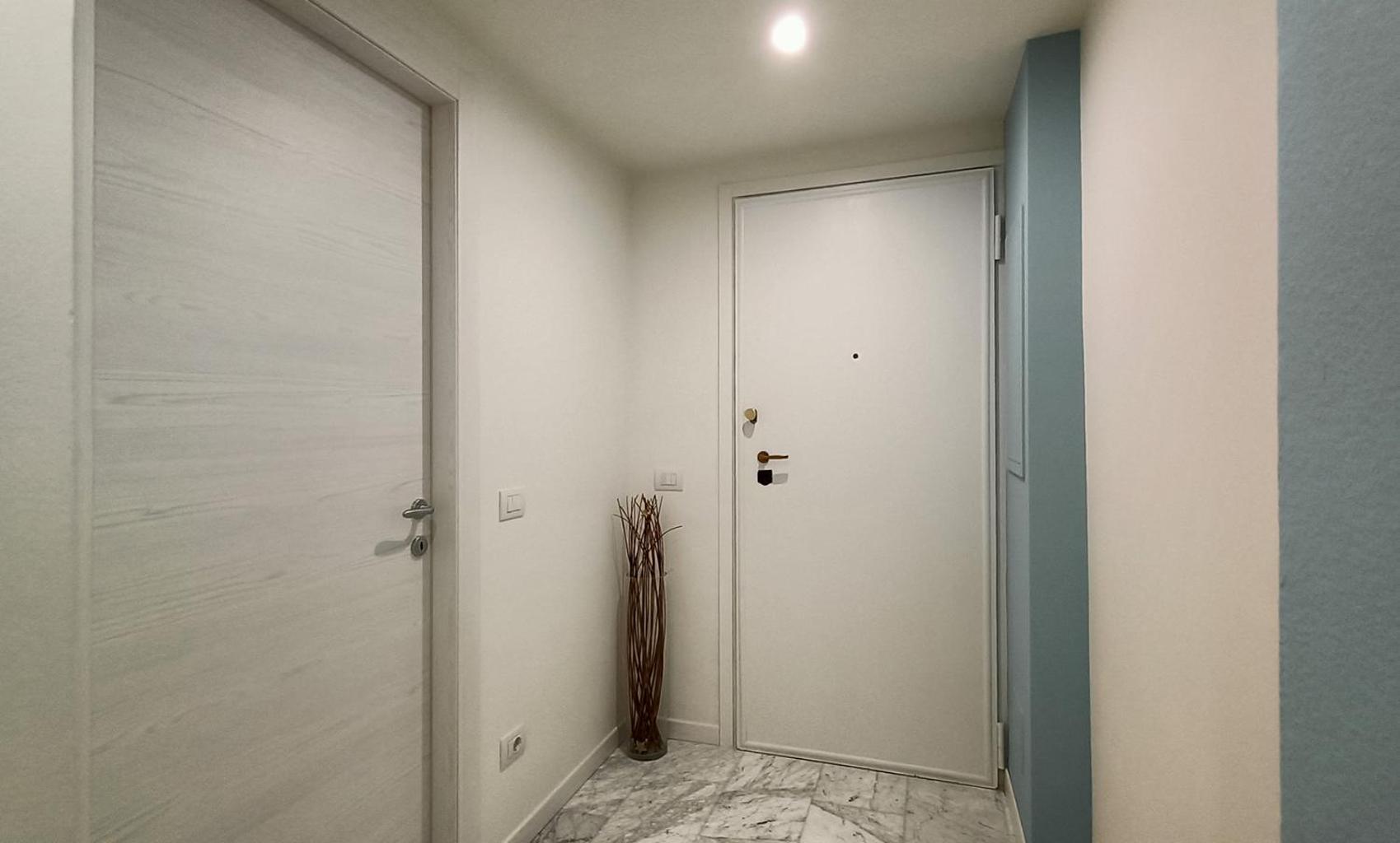 Sahi - Via Dei Ciclamini Mm1 Primaticcio, Stadio San Siro, Ospedale San Carlo Milano Eksteriør billede