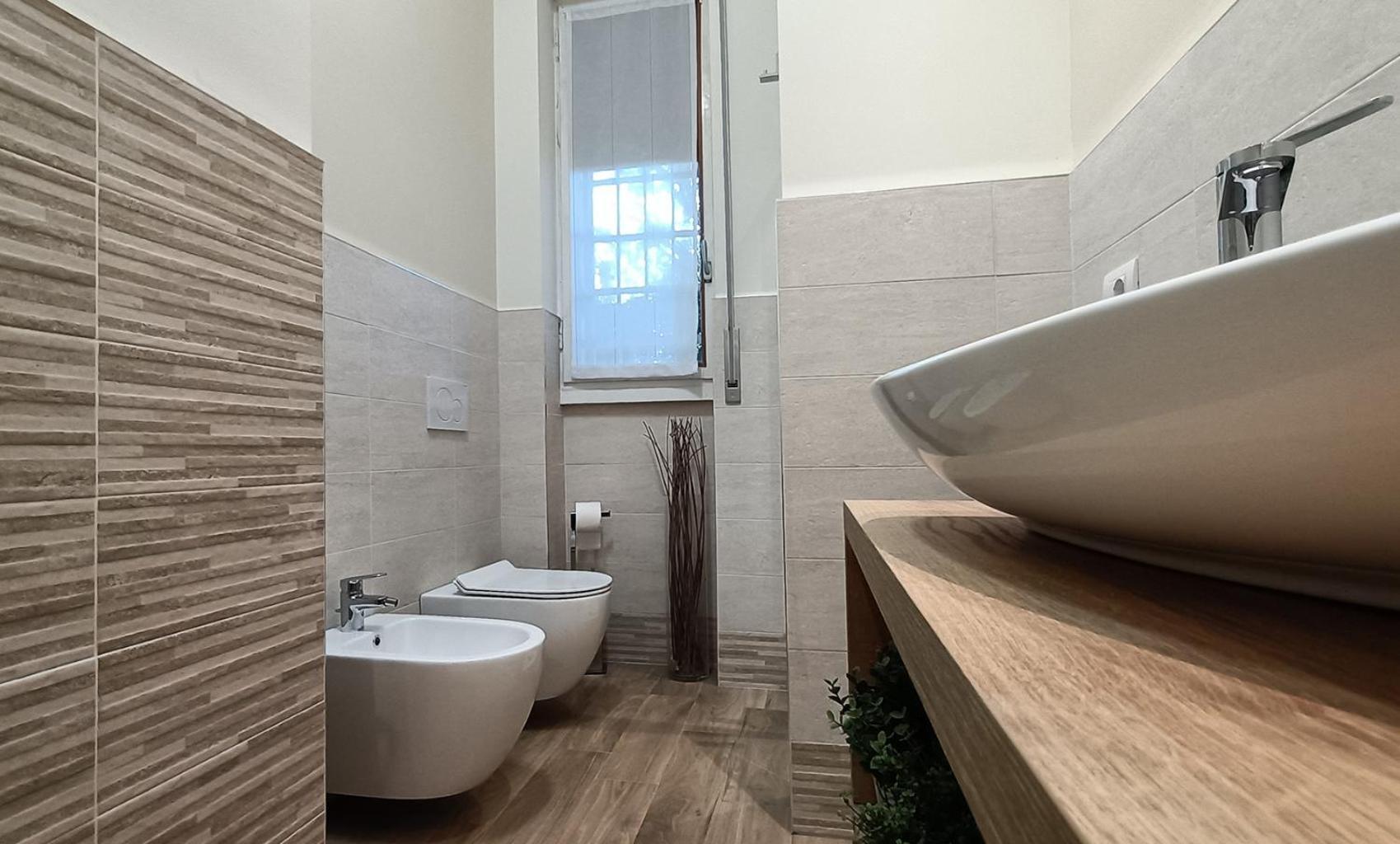 Sahi - Via Dei Ciclamini Mm1 Primaticcio, Stadio San Siro, Ospedale San Carlo Milano Eksteriør billede