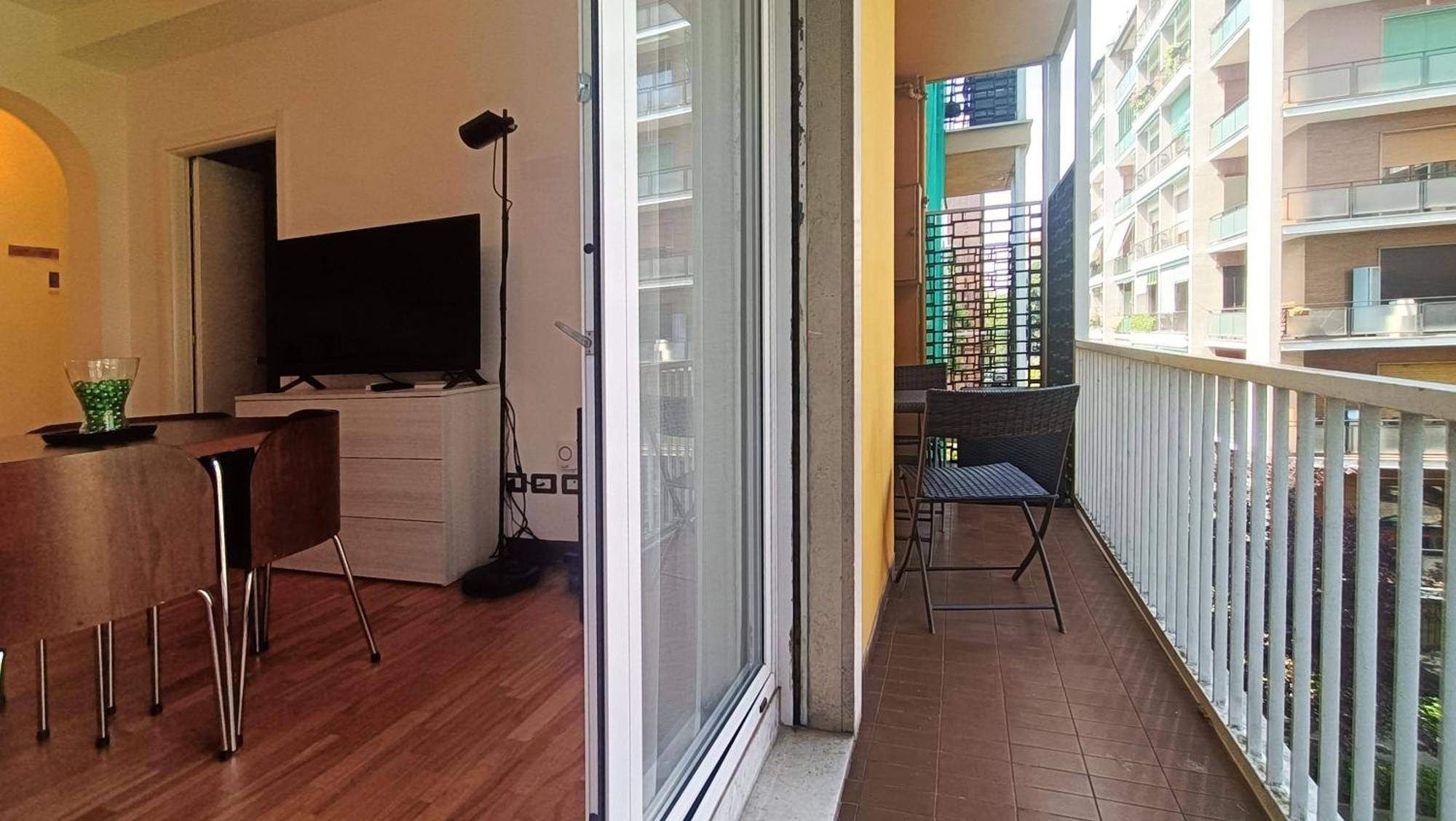 Sahi - Via Dei Ciclamini Mm1 Primaticcio, Stadio San Siro, Ospedale San Carlo Milano Eksteriør billede
